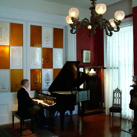 Stone House Musical B&B-2